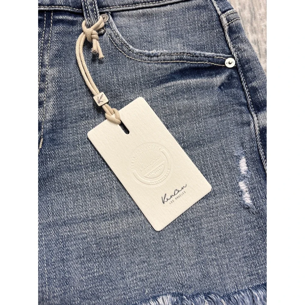 Kancan The Mom II Short High Rise Medium Wash Frayed Denim KC70092M Size 3/25 03